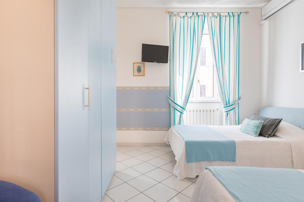 B&B Piazza Fratti Civitavecchia Ngoại thất bức ảnh